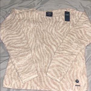 Abercomhie & Fitch sweater